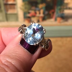 Sterling silver blue topaz ring